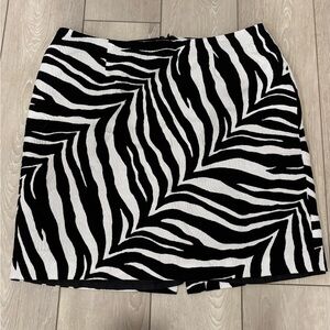 Talbots Black and White Zebra Mini Skirt Size 18wp